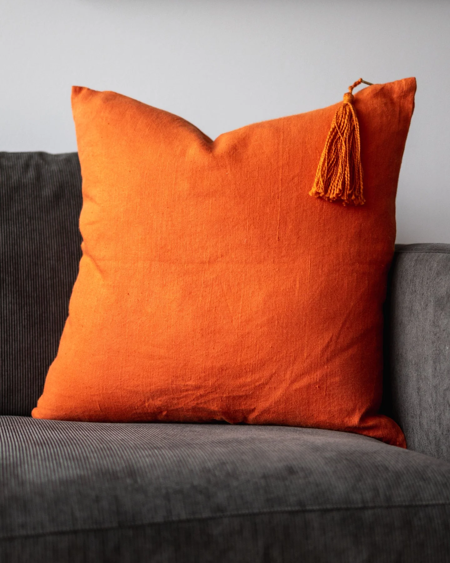 Chiara Organic Linen Throw Pillow - Image 10