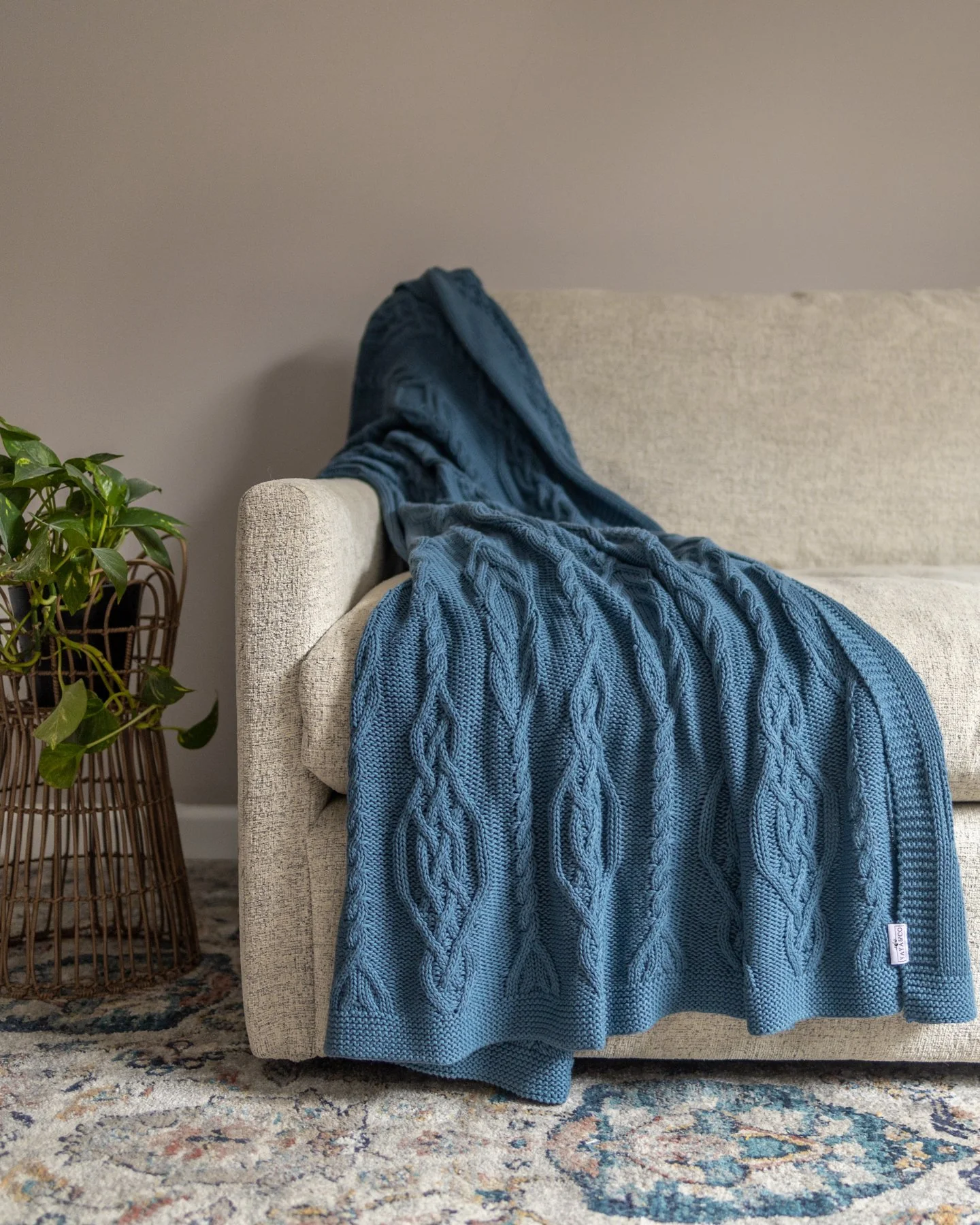 Lennox Organic Cotton Cable Knit Throw Blanket - Image 7