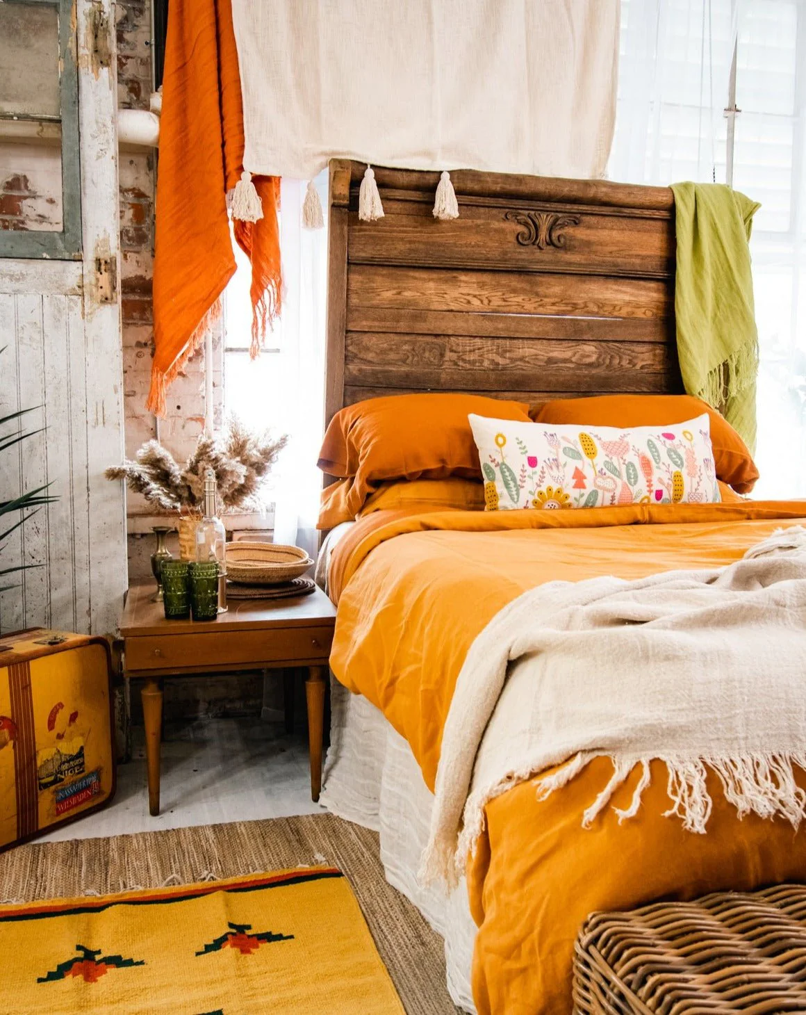 Sinai Organic Cotton Abstract Flower Lumbar Pillow - Image 3